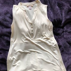 Love 2B Free Hi-Lo sleeveless top w/ sheer back.